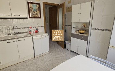 Sunny apartment in the center of Albir