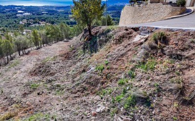 Building plot in an urbanisation in Altea la Vella.