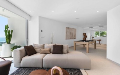 New Mediterranean Villa with Panoramic Sea Views
