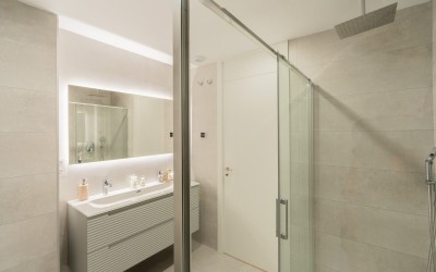 Modern 4-Bedroom Townhouse with Panoramic Sea &
Benidorm Views in La Nucía