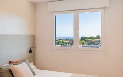 Modern 4-Bedroom Townhouse with Panoramic Sea &
Benidorm Views in La Nucía