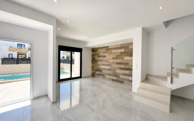 Modern 3-Bedroom Villa with Private Pool in Polop