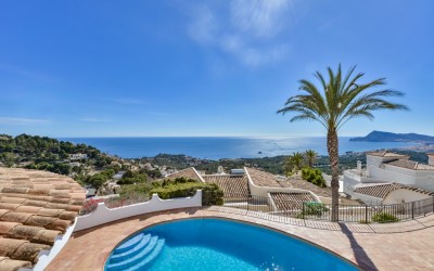 Villa for rent with spectacular sea views in Altea