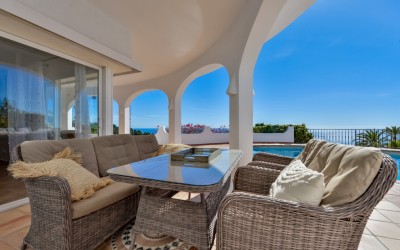 Villa for rent with spectacular sea views in Altea