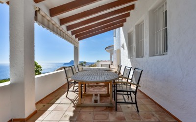 Villa for rent with spectacular sea views in Altea